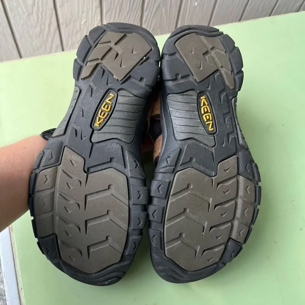 KEEN Brown Leather Newport H2 Sandals Men’s 9.5 Hiking Water Shoe $135